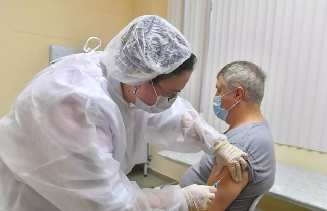 Coronavirus: Moscova a demarat vaccinarea în masă cu Sputnik V