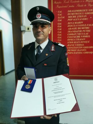 Pompierul constănțean Pascaru Romulus a primit Emblema de Onoare a Ministerului Afacerilor Interne