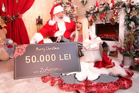 Anda Adam dă o mașină sau 10.000 de euro. Face cea mai mare tombolă pe Instagram