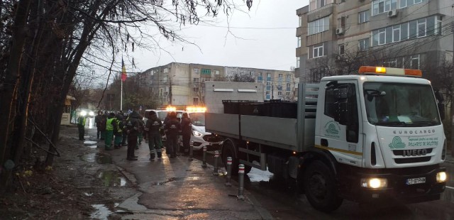 PRIMĂRIA a finalizat CURĂȚENIA în mai multe cartiere constănțene