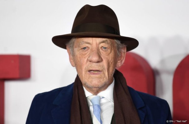 Actorul Ian McKellen se declară 