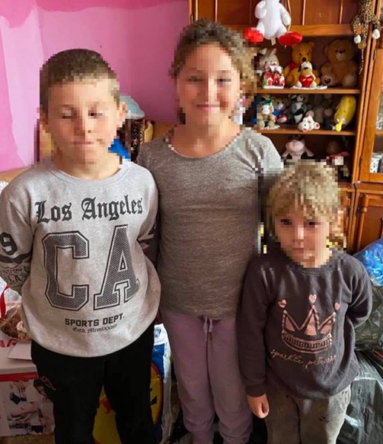 Arimex Comexim 2000 va AJUTA familia din Mihail Kogălniceanu, care și-a PIERDUT casa într-un INCENDIU