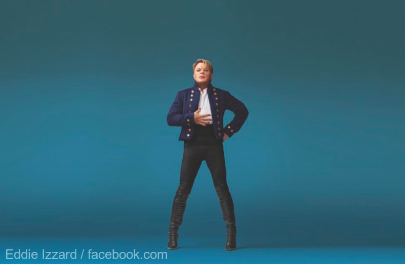 Eddie Izzard a anunţat că se identifică prin genul feminin