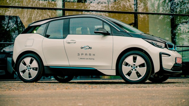 BMW vrea ca 20% din vehiculele pe care le va construi în 2023 să fie modele electrice