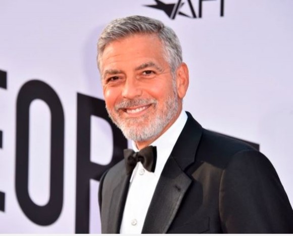 George Clooney: „Spăl rufe și vase!”
