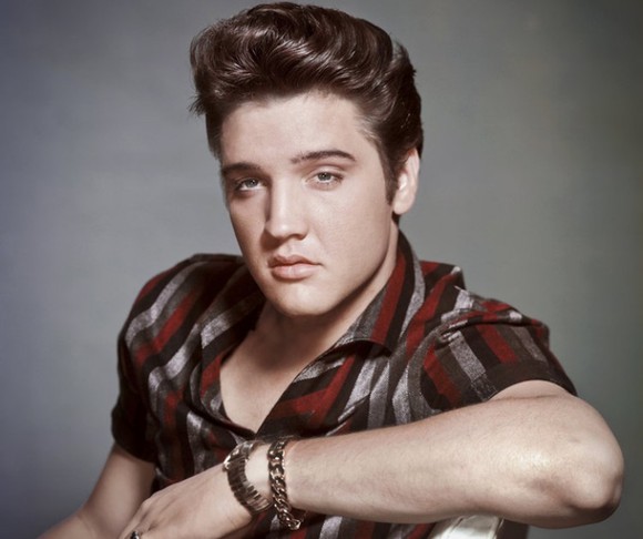 Copilăria lui Elvis Presley. Ce fel de elev a fost Regele Rock'n'Roll şi ce note avea la muzică