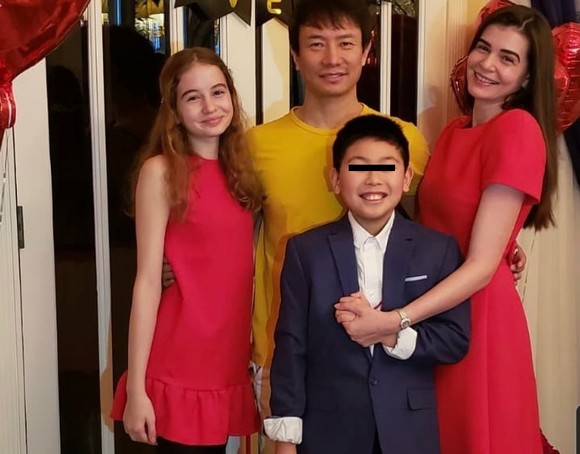 Monica Gabor, Crăciun de vis în Malibu, cu Mr. Pink și Irinuca! Poze rare cu toată familia fericită