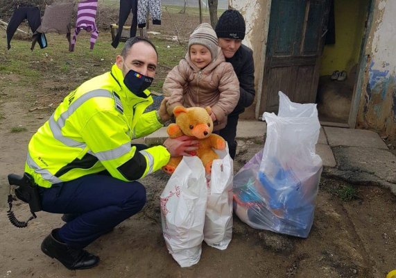 Polițiștii din Crucea au ajutat familiile nevoiașe în prag de sărbători