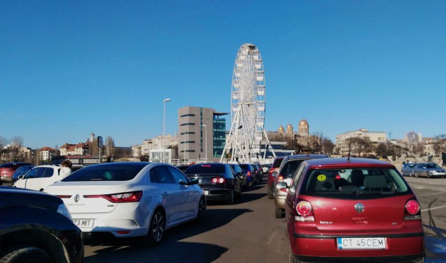 HAOS în parcarea de la POARTA 1 de BOBOTEAZĂ