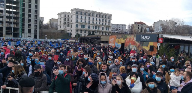 OAMENII au dat BULUC în Portul Tomis, la BOBOTEAZĂ! Video