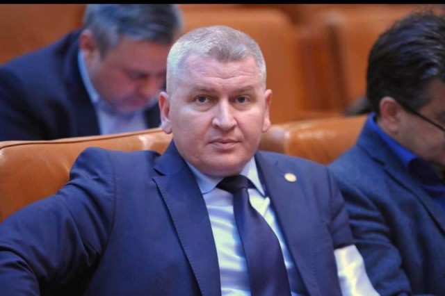 Florin Roman: Așa repede a capitulat Vlad Voiculescu, sau recunoaște că pălăria e prea mare?