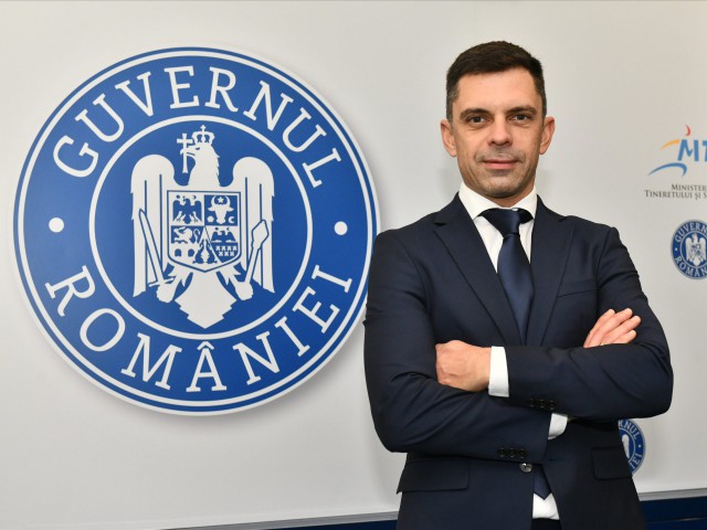 Noul ministru al Sportului a făcut marele anunț! Când pot reveni suporterii pe stadioane