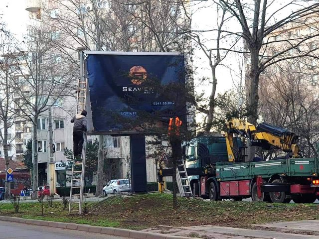 Se desființează PANOURILE PUBLICITARE de pe bulevardul MAMAIA
