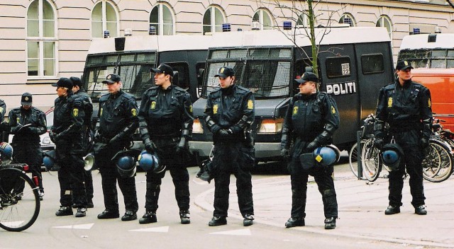 Mai multe arestări în Danemarca în cursul unor manifestaţii anti-restricţii