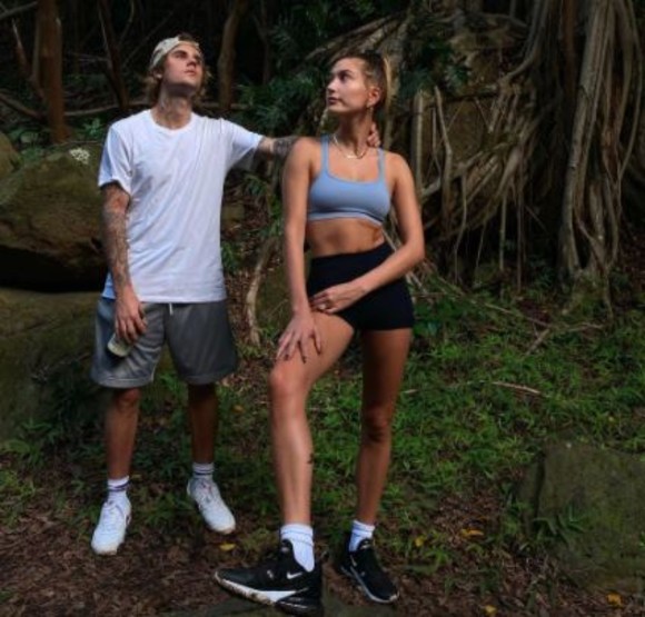 Justin Bieber, în vacanță în Hawaii cu soția