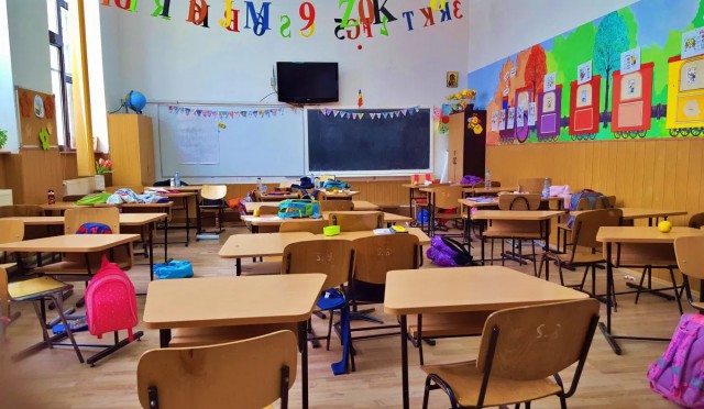 În judeţul Constanţa, 45 de clase ÎNVAŢĂ în sistem on-line