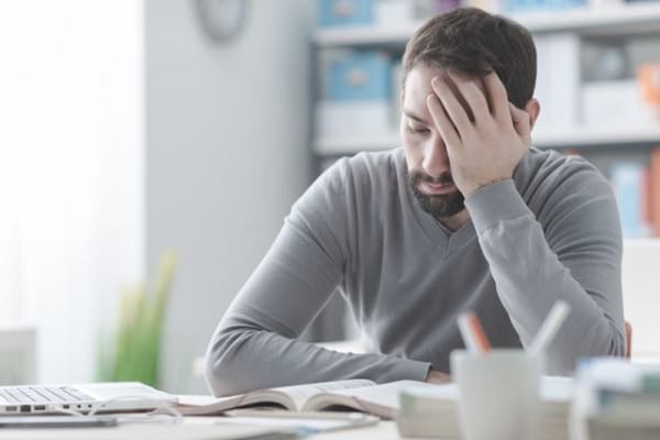 Epuizarea psihică: simptome, cauze și sfaturi pentru recuperare