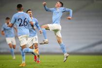 Manchester City, tot mai aproape de titlu / Fundașii îi aduc lui Guardiola a 20-a victorie consecutivă