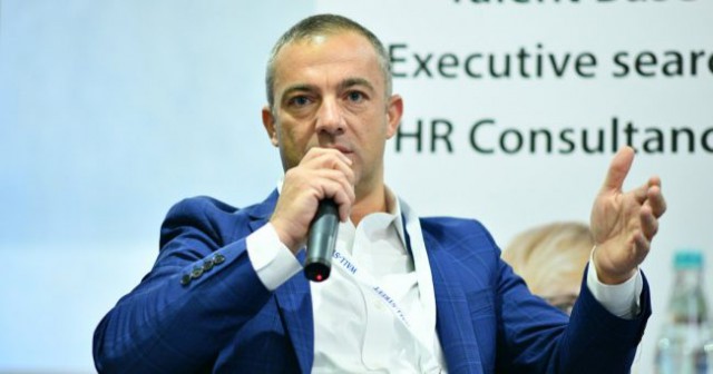 Mischie (HORA): Operatorii din HoReCa nu îşi vor obliga angajaţii să se vaccineze