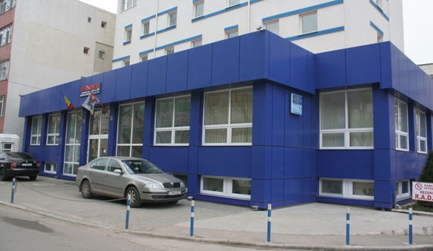R.A.D.E.T cumpără servicii RCA și CASCO pentru autovehicule