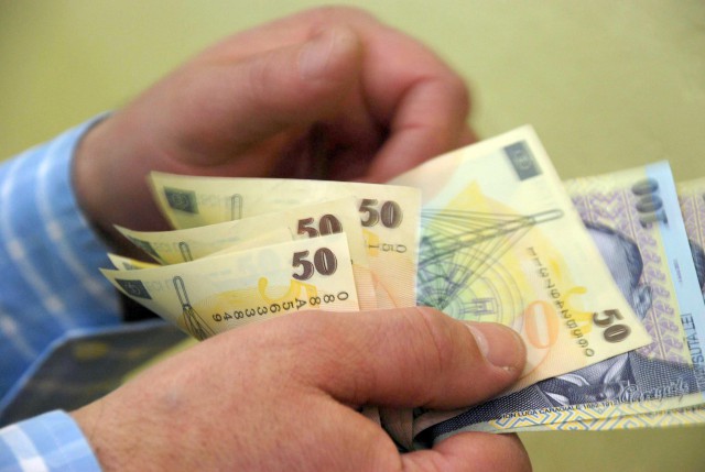 Cartel Alfa, către Tucan: Lăsaţi vânătoarea de asistaţi sociali! Găsiţi soluţii pentru creşterea salariilor mici