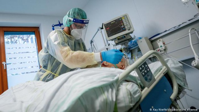 Germania: Un bărbat a murit după ce s-a reinfectat cu COVID-19