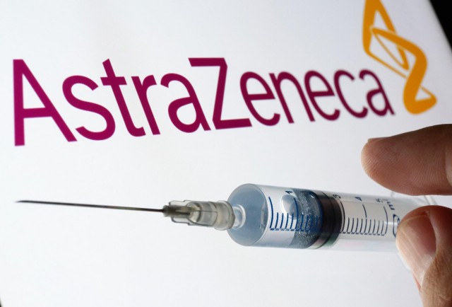 Persoanele care au făcut prima doză cu AstraZeneca pot face rapelul cu un vaccin ARN mesager fără recomandare