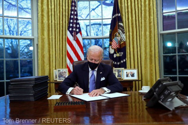Joe Biden aprobă din prima zi de mandat o serie de cereri ale comunităţii LGBT