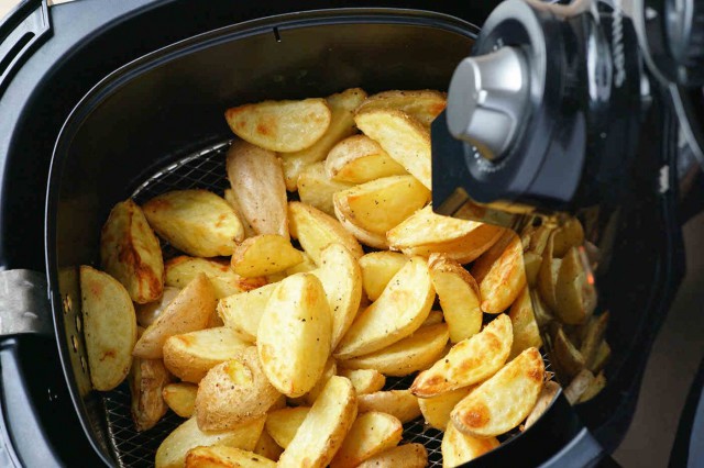 Friteuza cu aer cald, o modalitate sănătoasă de a găti?