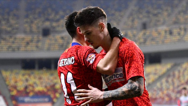 Dennis Man (FCSB) a semnat pentru Parma