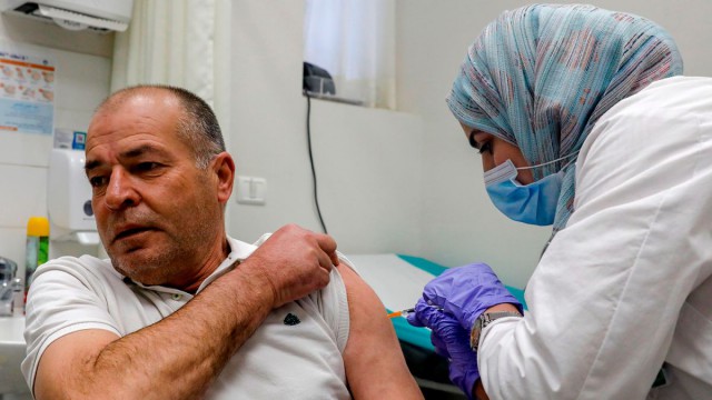 Israelul va emite paşapoarte „verzi“ pentru cei vaccinaţi împotriva COVID-19