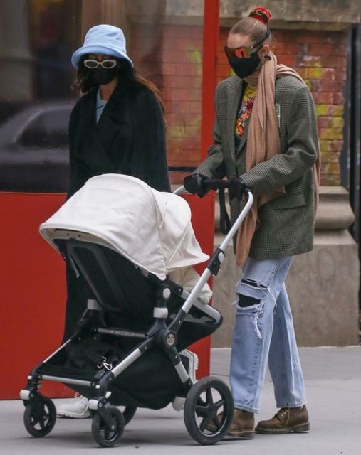 Ce bine îi stă lui Gigi Hadid în rol de mămică!