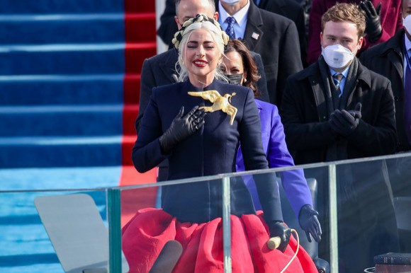 Lady Gaga şi Jennifer Lopez au cântat la ceremonia de învestire a lui Joe Biden în funcţia de preşedinte al SUA