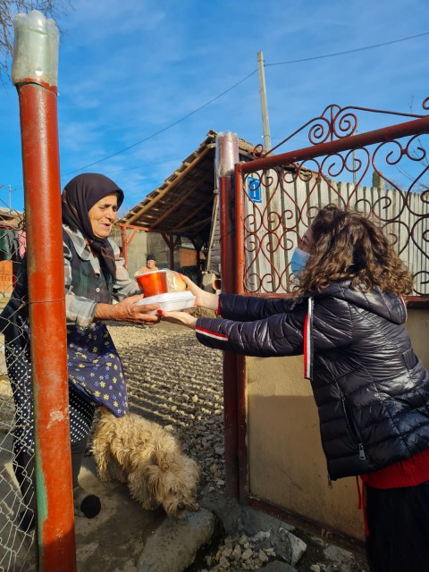 Programul „Masa Caldă” se desfășoară în mai multe localități din Constanța