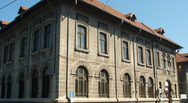 Festivitate de premiere a mai multor concursuri, la Colegiul „Mircea cel Bătrân”