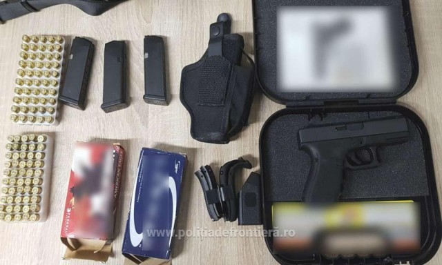 DOSAR PENAL: PISTOL și MUNIȚIE, descoperite într-un container din Portul Constanța