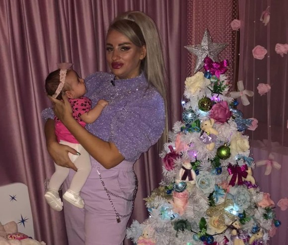 Ce decizie a luat Sânziana Buruiană legat de botezul fiicei sale, Antonia