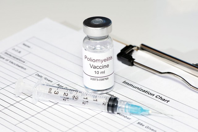 Poliomielita, mai aproape de eradicare cu un nou vaccin