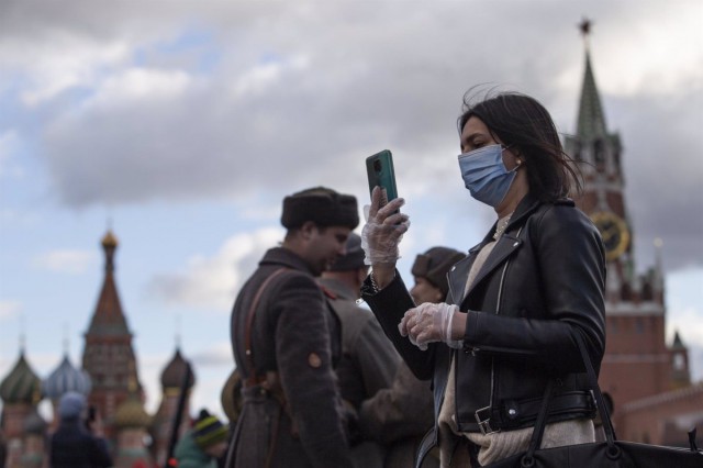 Moscova: Autorităţile relaxează restricţiile antiepidemice şi anunţă o scădere a numărului de îmbolnăviri