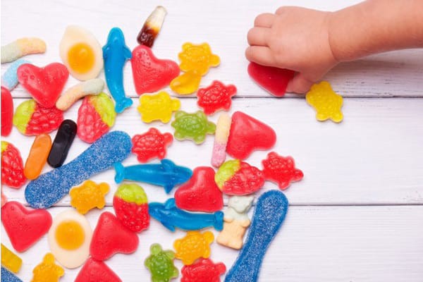 Ce impact au îndulcitorii artificiali asupra sănătății copilului