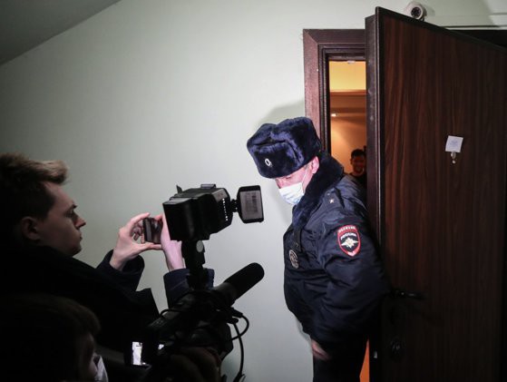 Poliţia rusă şi-a înteţit anchetele şi percheziţiile împotriva lui Aleksei Navalnîi şi a familiei sale