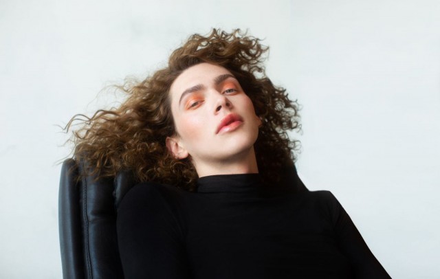 Cântăreaţa SOPHIE a murit la 34 de ani. A colaborat cu Madonna și Lady Gaga
