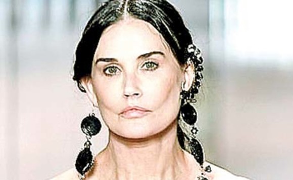 Demi Moore neagă că și-ar fi operat fața: „Machiajul e de vină“