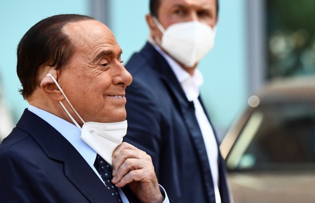 Coronavirus: Fostul premier italian Silvio Berlusconi a reapărut în public după boală