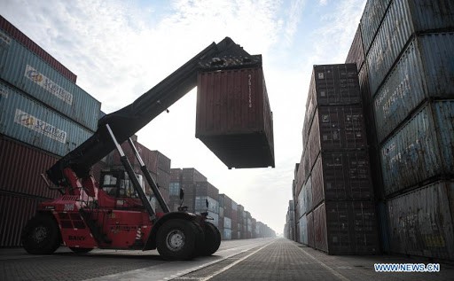 UNCTAD: Comerţul mondial a scăzut cu 9% în 2020