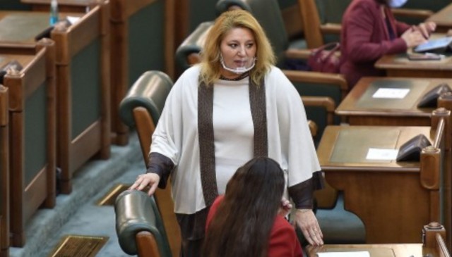 Diana Șoșoacă critică restricționarea circulației noaptea și-l laudă pe Vlad Voiculescu