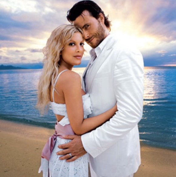 Donna din serialul Beverly Hills 90210, înşelată de soţ. Tori Spelling a trecut prin iad