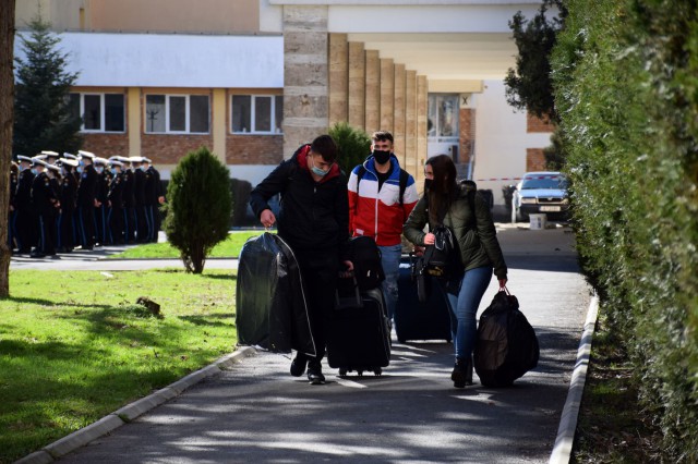 Elevii Colegiului Național Militar „A.I.Cuza” reiau cursurile