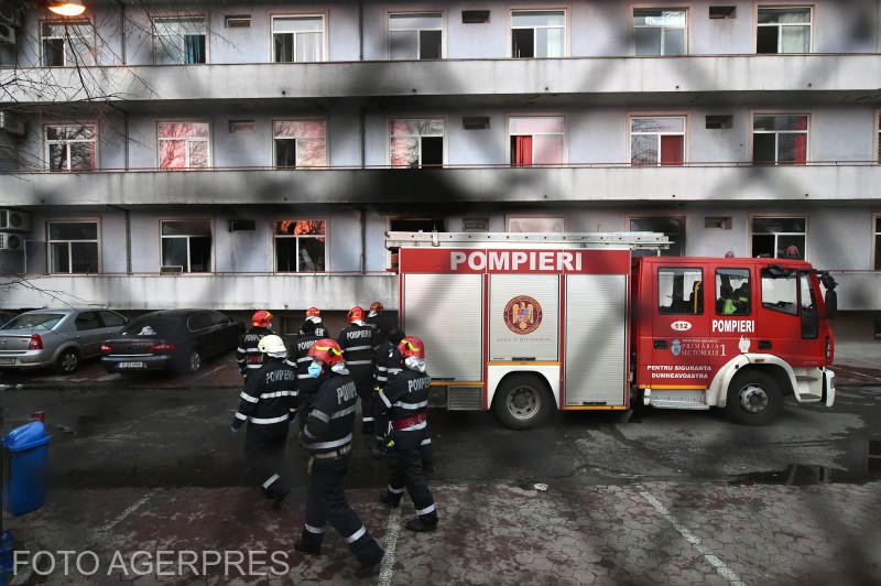 Mai multi suspecti au fost trimisi in judecata in dosarul incendiului de la Spitalul „Matei Bals„ Mai multi suspecti au fost trimisi in judecata in dosarul incendiului de la Spitalul „Matei Bals„
