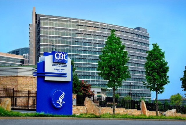CDC SUA: Persoanele vaccinate complet nu trebuie să mai stea în carantină după expunerea la COVID-19